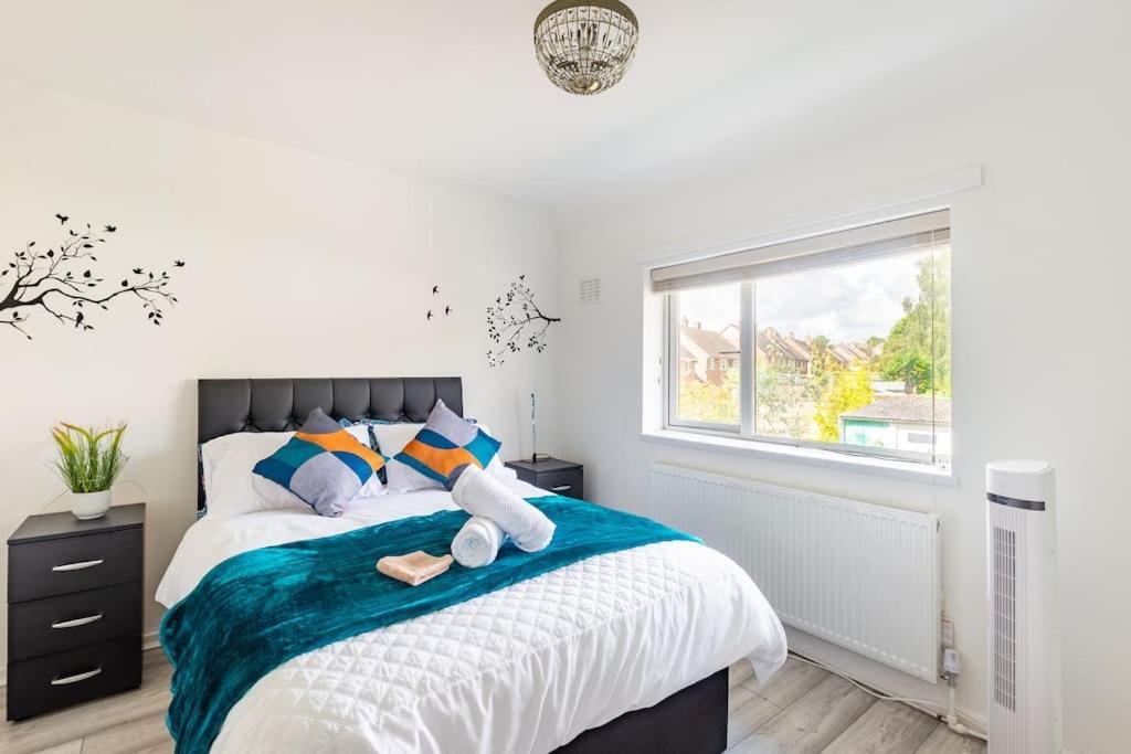 Birmingham Great Barr Property Near Junction 7 M6 Экстерьер фото
