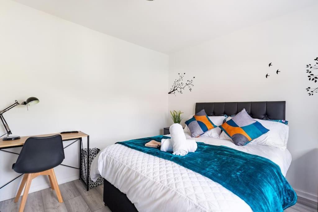 Birmingham Great Barr Property Near Junction 7 M6 Экстерьер фото